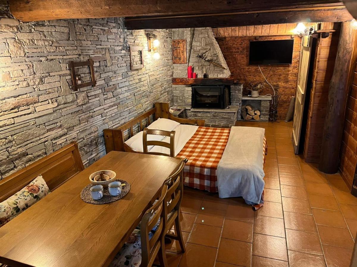 Monolocale Rustico Di Montagna Appartement Antey-Saint-André Buitenkant foto